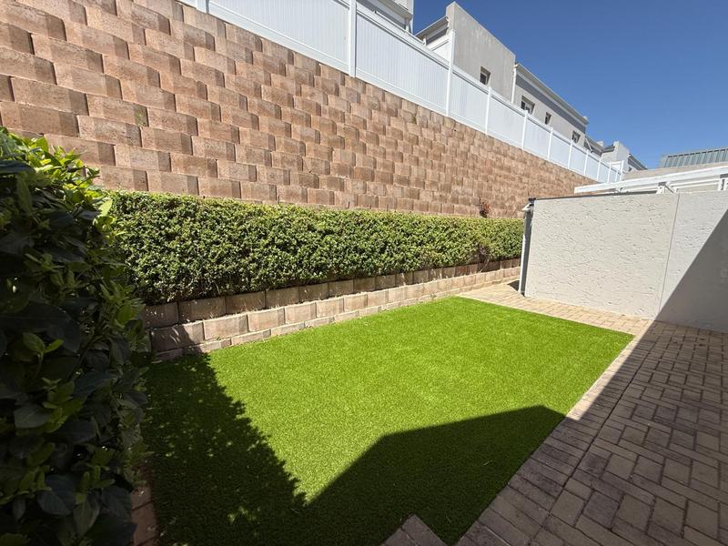 2 Bedroom Property for Sale in Klipfontein Western Cape